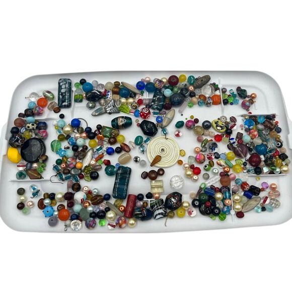 One Pound Mix of Assorted Glass Beads for Jewelry Making, Craft, Repurpose LOT 5 - Picture 1 of 7